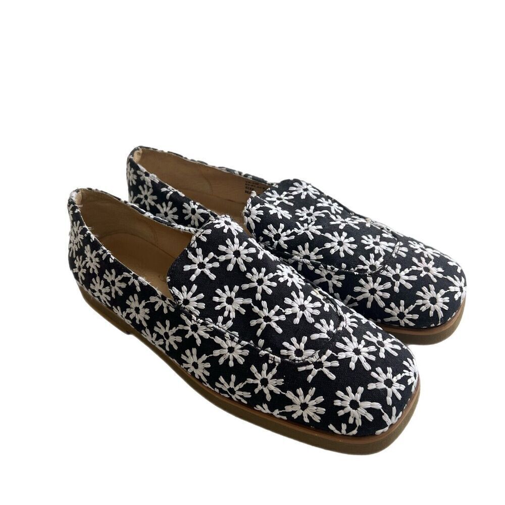 Tommy Bahama Women Finna Loafer Shoe Size 9 Black White Floral Embroidered Spain